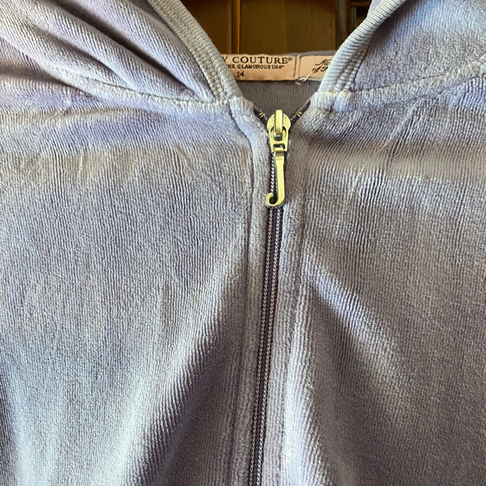 Juicy Jacket - Picture 3 of 7